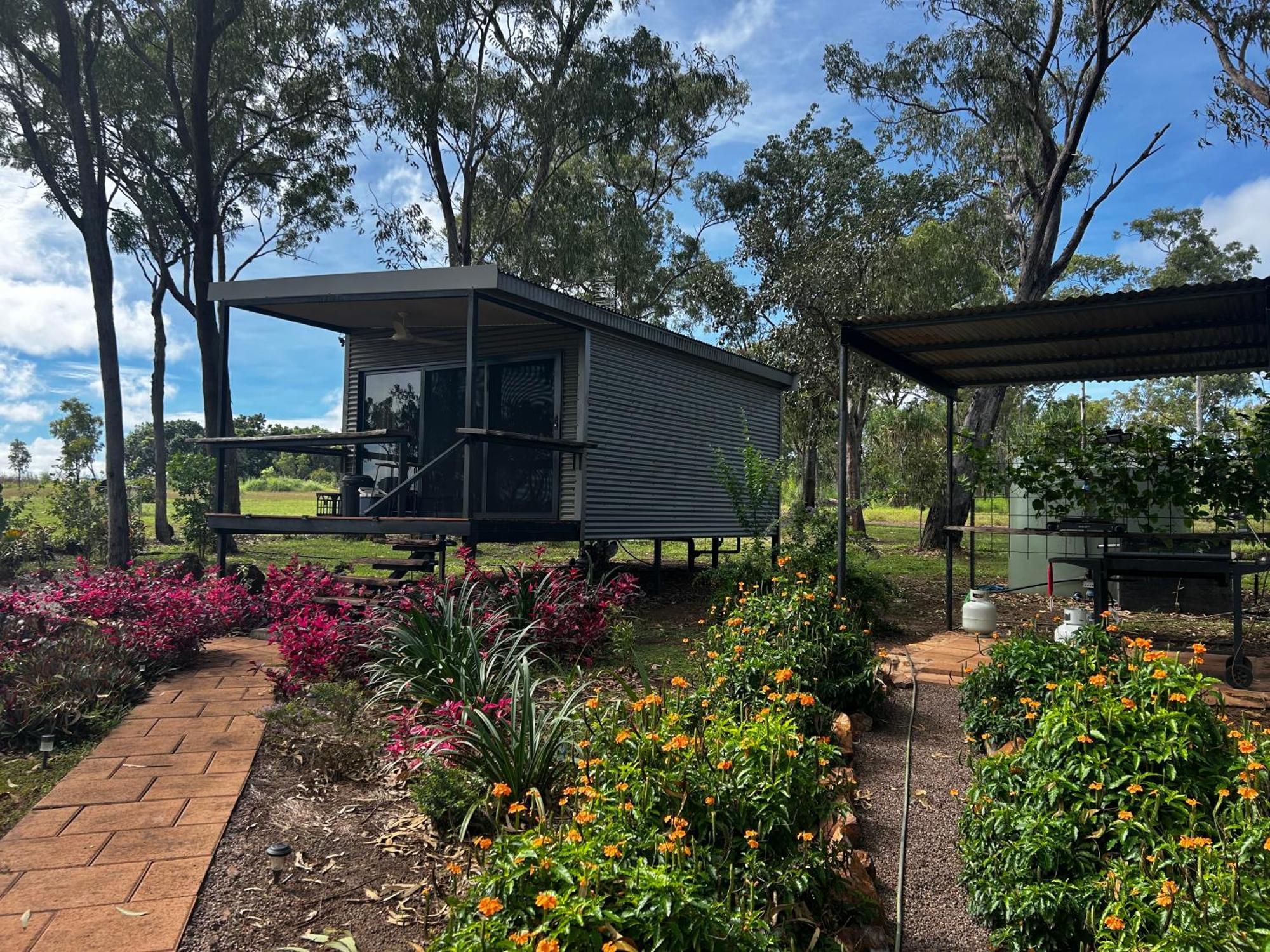 Litchfield Tropical Stay Batchelor Exterior photo
